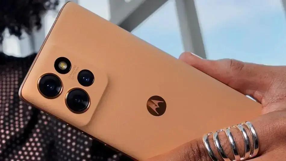 Preços e Especificações do Motorola Razr 60 Ultra e Edge 60